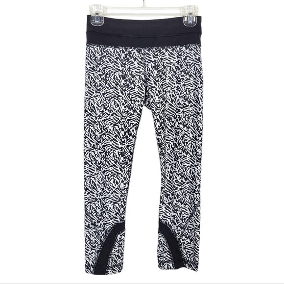 LULULEMON Run Inspire Crop II Luxtreme Leggings in zebra print animal print - Picture 1 of 6